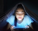 Blue light from smart phones and digital devices could raise risk of blindness