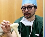 Pluripotent cells grown from osteoarthritic knee joint of elderly people