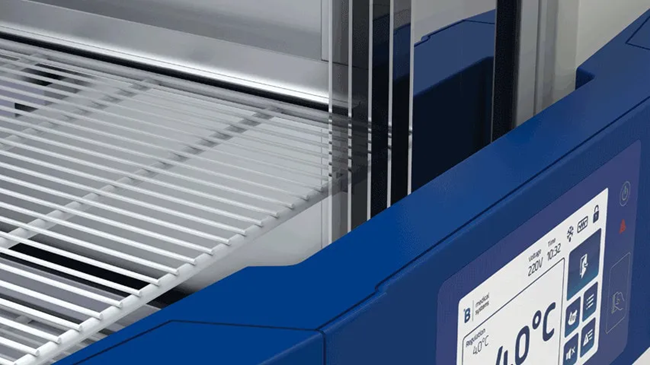 Energy-efficient B501 blood bank refrigerator with 517 L capacity