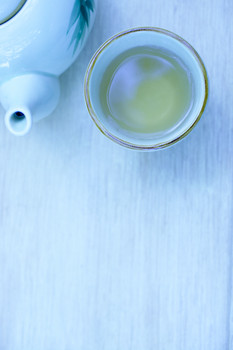 A new study investigating the effects of the major flavonoid component of green tea on hepatic steatosis (fatty liver) found that it significantly protected livers that suffered ischemia/reperfusion (I/R) injury in mice. I/R injury, which is caused by decreased blood flow, can lead to complications after liver transplantation.