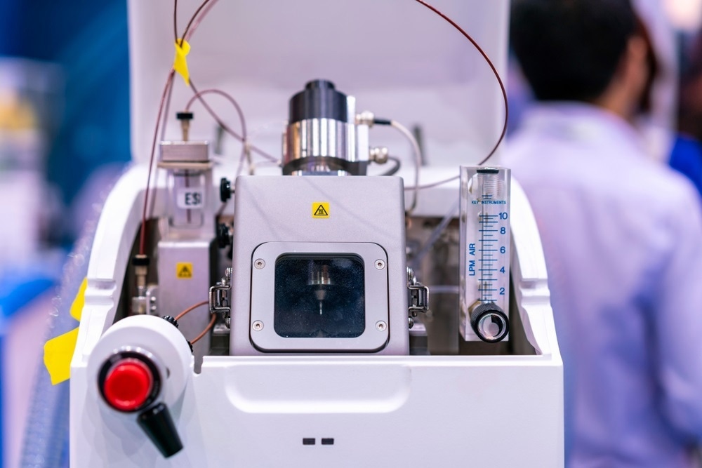 mass spectrometer mass spectrometer