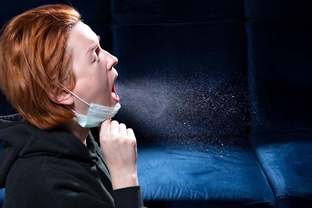 Study: A population framework for predicting the proportion of people infected by the far-field airborne transmission of SARS-CoV-2 indoors. Image Credit: Aliaksandra Post/Shutterstock