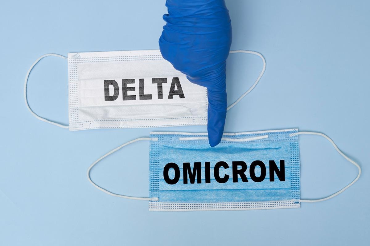 Study: Co-infection with SARS-COV-2 Omicron and Delta Variants Revealed by Genomic Surveillance. Image Credit: G.Tbov/Shutterstock