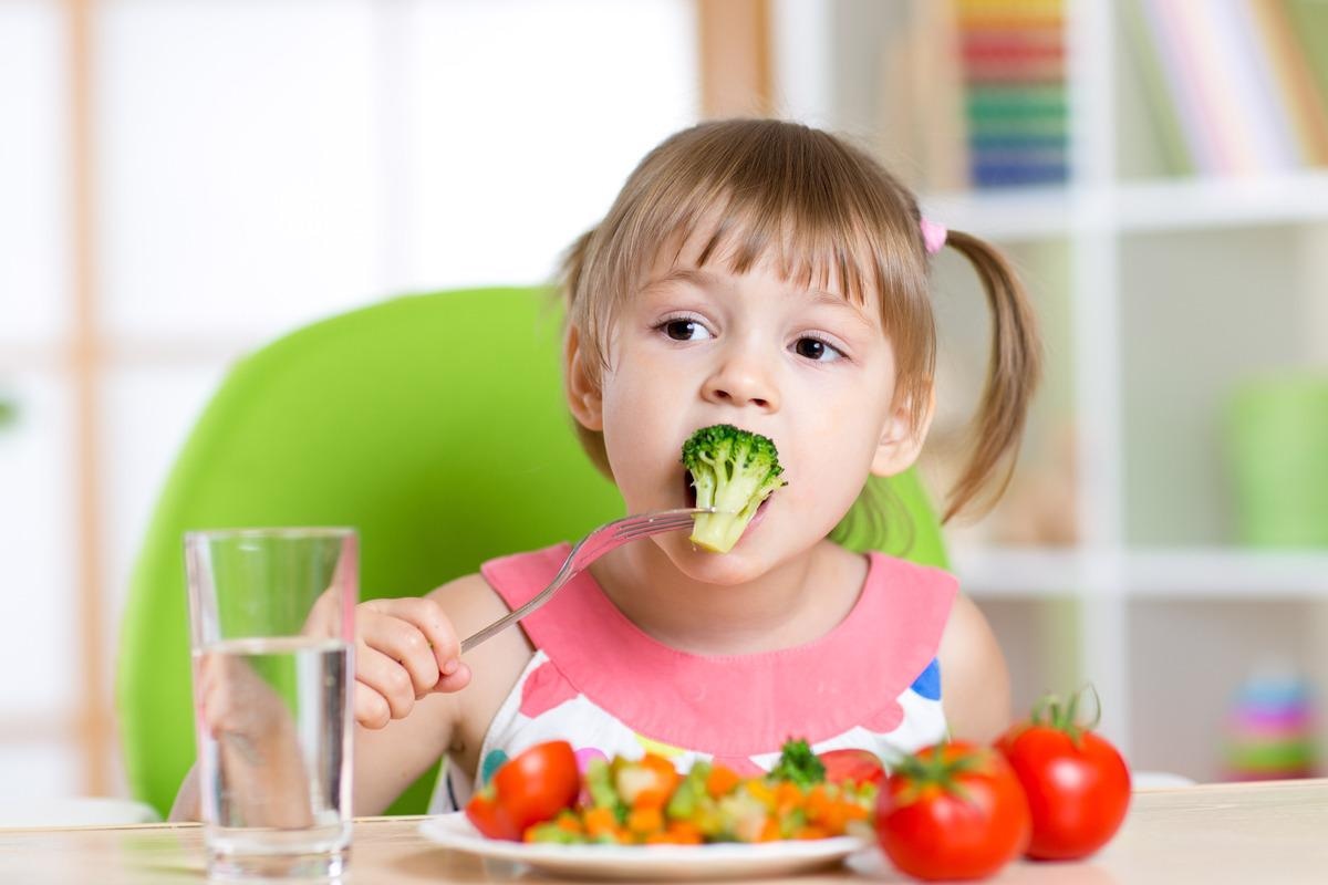 Study: Long COVID-19 in Children: From the Pathogenesis to the Biologically Plausible Roots of the Syndrome. Image Credit: Oksana Kuzmina / Shutterstock.com