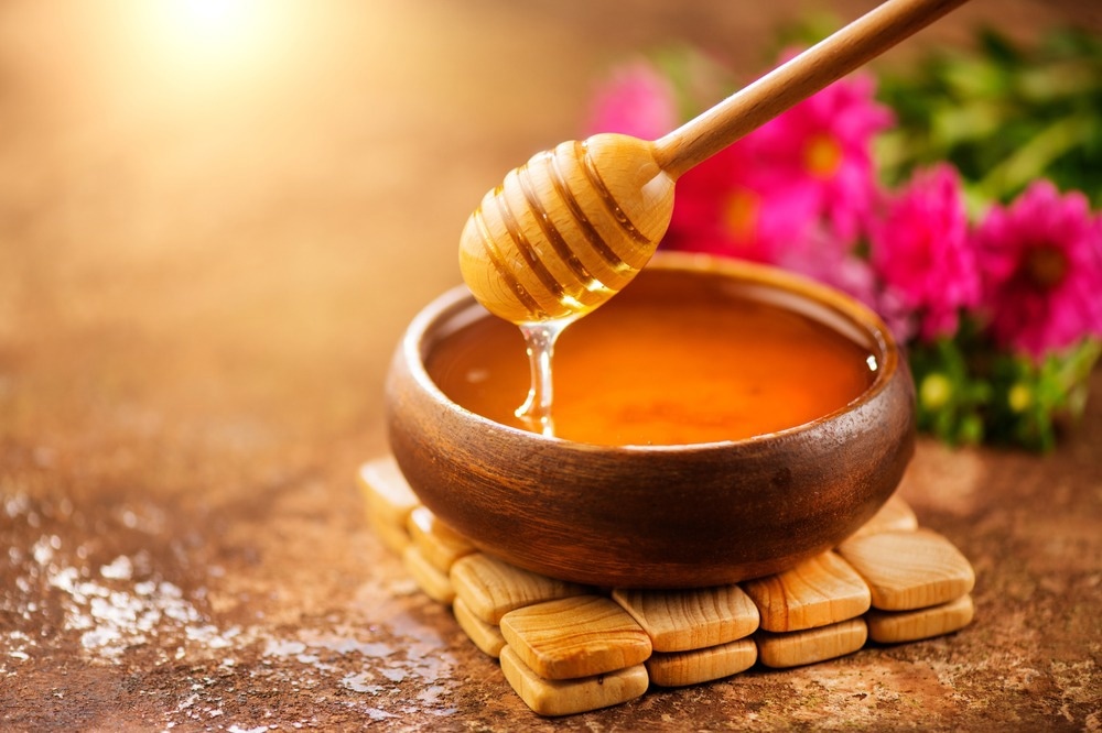 Study: Effect of honey on cardiometabolic risk factors: a systematic review and meta-analysis. Image Credit: Subbotina Anna / Shutterstock.com