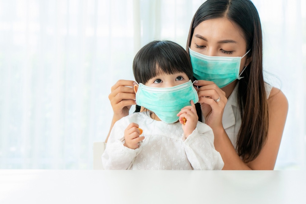 Study: Identifying susceptibility of children and adolescents to the Omicron variant (B.1.1.529). Image Credit: Travelpixs / Shutterstock.com