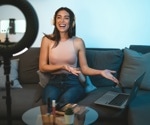 Navigating the influencer landscape: The positive and negative effects of social media influencers on adolescents