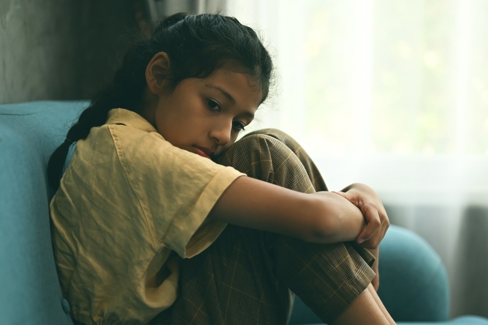 Study: Bidirectional and cross-lag relationship between social media use and psychological wellbeing: evidence from an Indian adolescent cohort study. Image Credit: 1st footage/Shutterstock.com