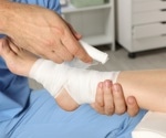Hydrogel with built-in antibiofilm and antioxidative functions promotes faster healing of infected chronic wounds