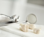 Researchers explore link between tooth loss and denture usage, diet changes and cognitive decline
