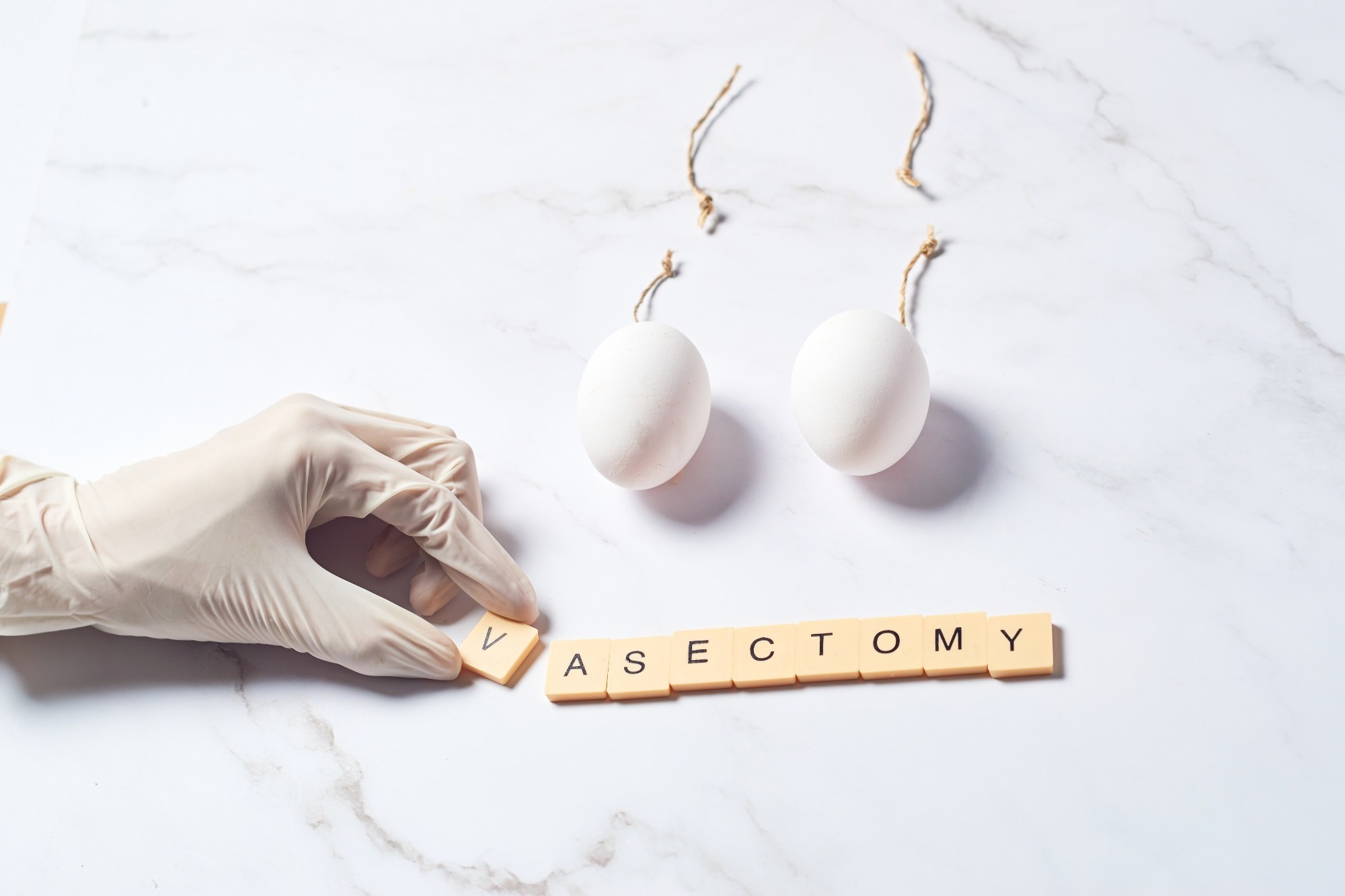 Study: Can AI chatbots accurately answer patient questions regarding vasectomies? Image Credit: Fabian Montano Hernandez / Shutterstock